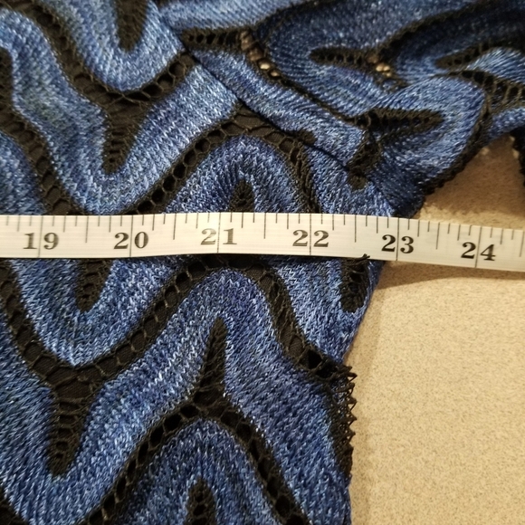 Roz & Ali Blue & Black Top Size 2X - Picture 6 of 13